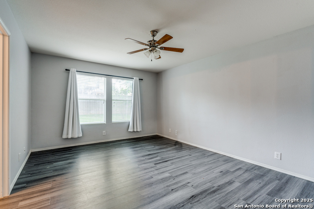 Image 19 of 25 For 309 Willow View