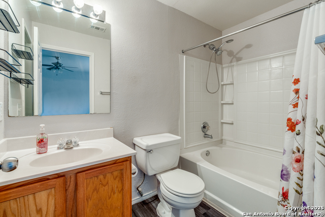 Image 22 of 25 For 309 Willow View