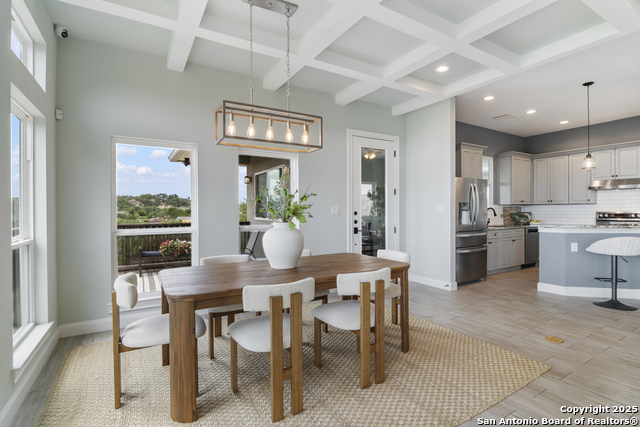 Listing photo id 12 for 26713 Snuggle Valley