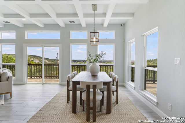 Listing photo id 13 for 26713 Snuggle Valley