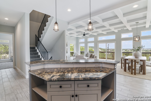 Listing photo id 18 for 26713 Snuggle Valley