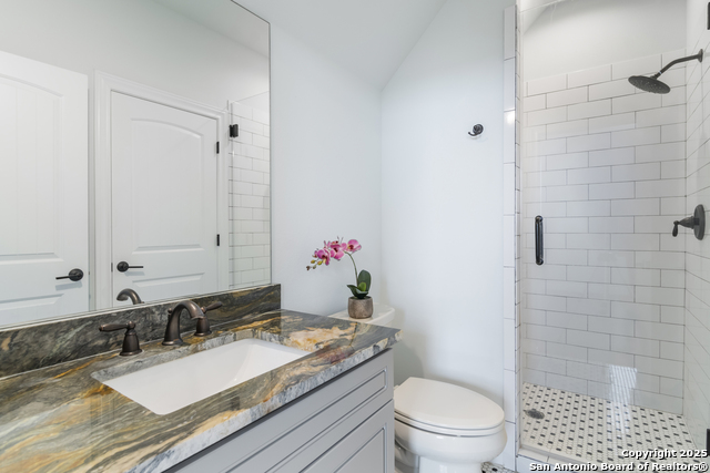 Listing photo id 33 for 26713 Snuggle Valley