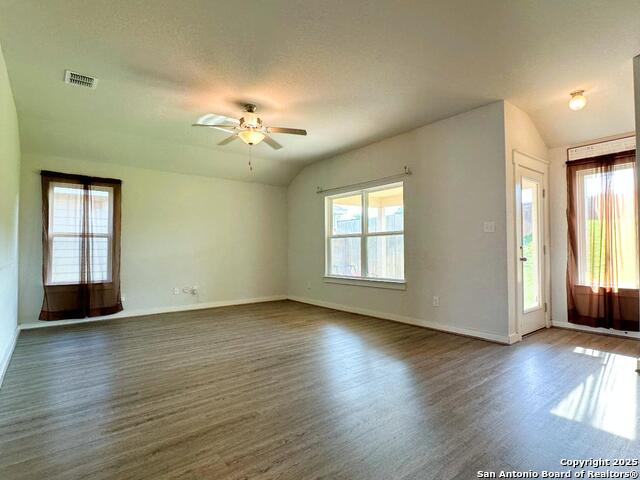 Image 9 of 33 For 3906 Glenloch Way