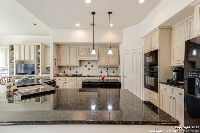 Image 10 of 38 For 31011 Keeneland Dr.