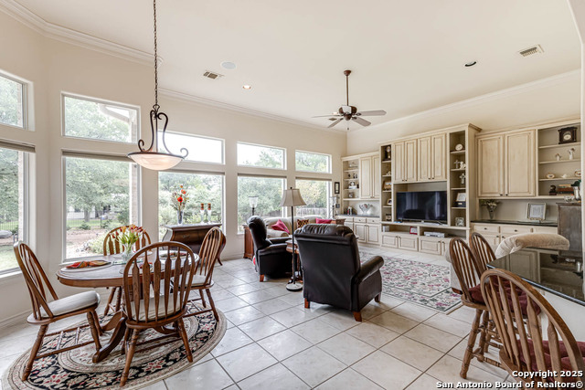 Image 13 of 38 For 31011 Keeneland Dr.
