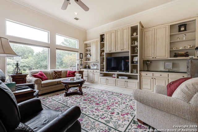 Image 14 of 38 For 31011 Keeneland Dr.