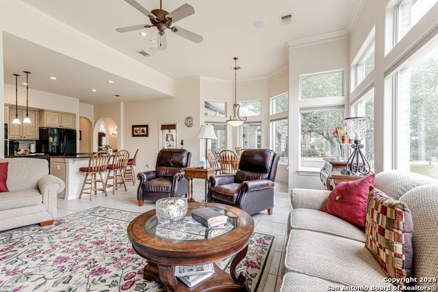 Image 17 of 38 For 31011 Keeneland Dr.