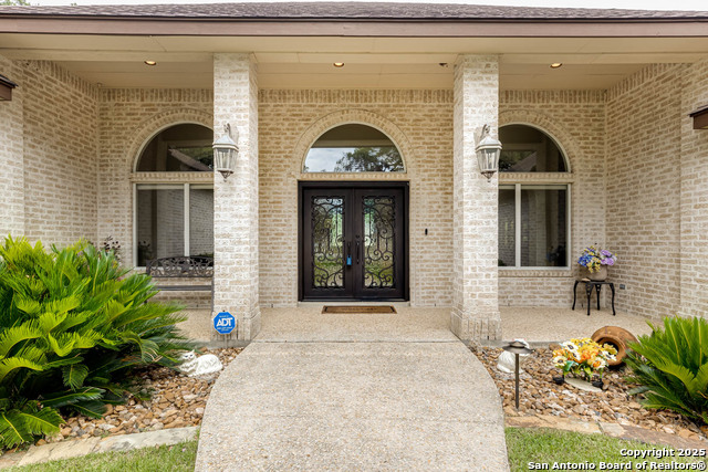 Image 2 of 38 For 31011 Keeneland Dr.