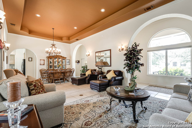 Image 6 of 38 For 31011 Keeneland Dr.