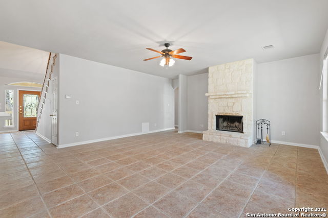 Image 15 of 31 For 550 Acacia Pkwy
