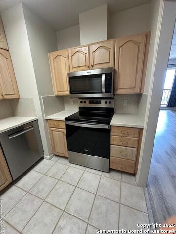 Image 2 of 25 For 1 Towers Park Ln  2113