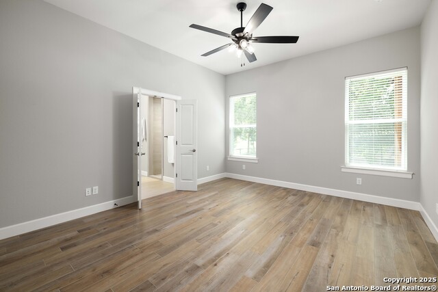Image 16 of 38 For 692 Acorn Drive
