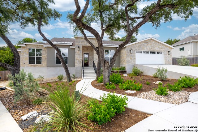 Image 2 of 38 For 692 Acorn Drive