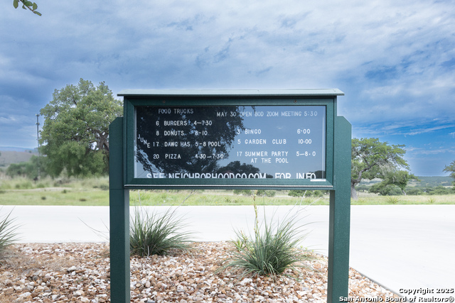 Image 4 of 34 For 200 S Calvin Barrett