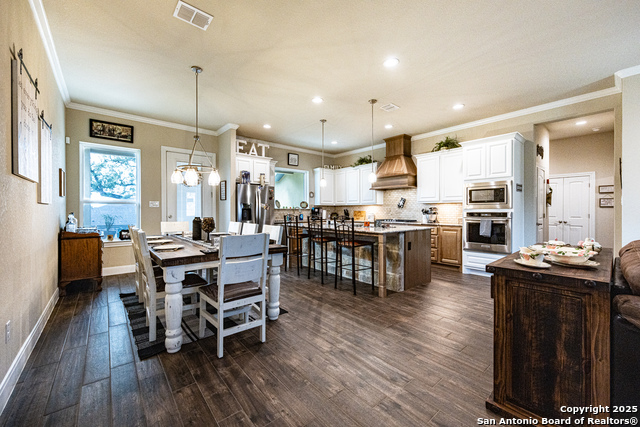 Image 9 of 34 For 200 S Calvin Barrett