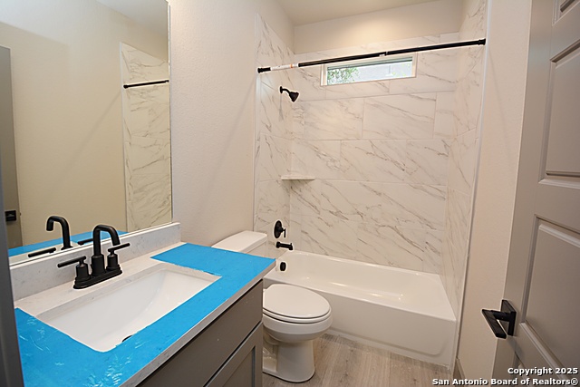 Image 10 of 13 For 1513 Redwood