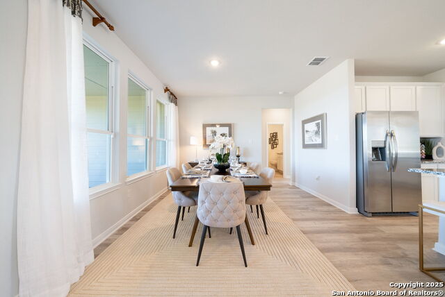 Image 13 of 35 For 1562 Vista View Drive