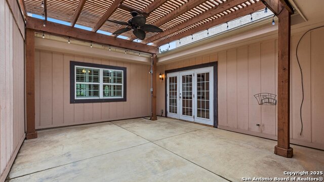 Image 18 of 29 For 6750 Crown Ridge