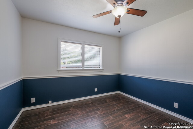 Image 8 of 11 For 6967 Sunset Village