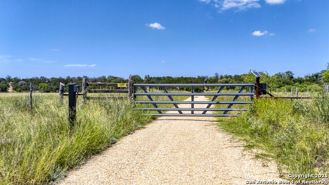 Listing photo id 36 for 13132 State Highway 16