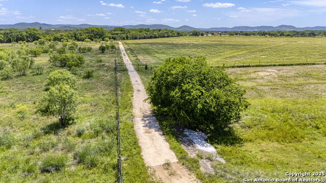 Listing photo id 38 for 13132 State Highway 16