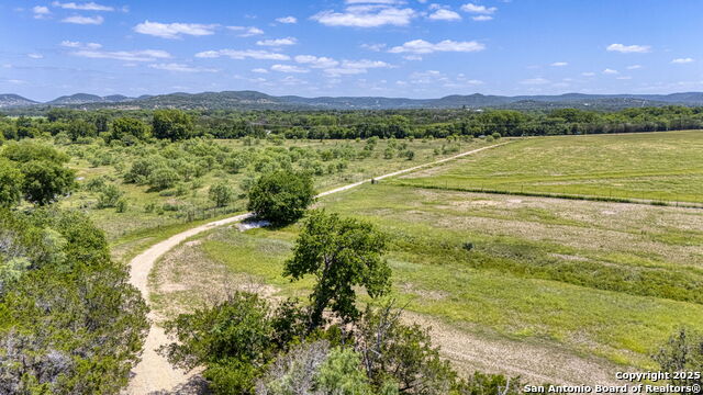 Listing photo id 40 for 13132 State Highway 16