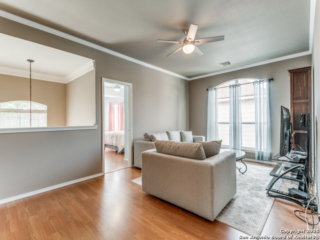 Image 18 of 27 For 2115 Encino Breeze