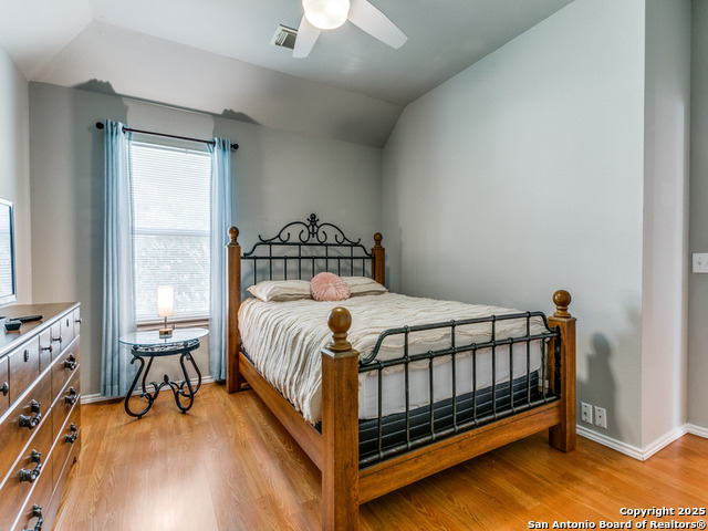 Image 21 of 27 For 2115 Encino Breeze