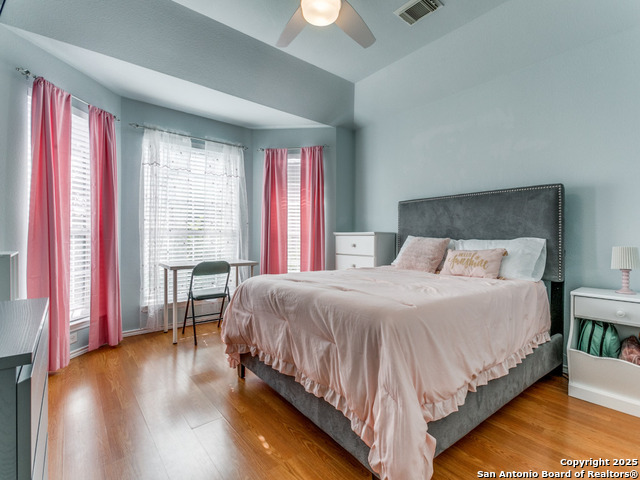 Image 22 of 27 For 2115 Encino Breeze