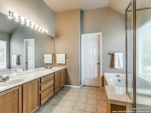 Image 24 of 27 For 2115 Encino Breeze