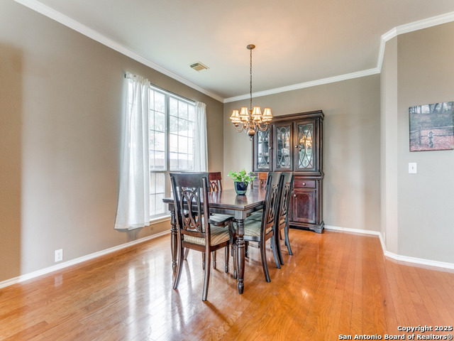 Image 7 of 27 For 2115 Encino Breeze