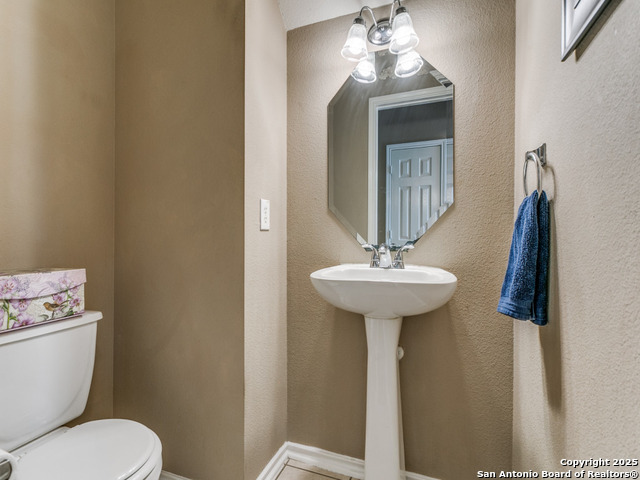 Image 9 of 27 For 2115 Encino Breeze