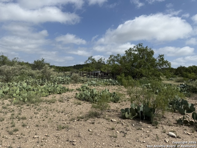 Listing photo id 12 for Tbd Murray Ranch Road