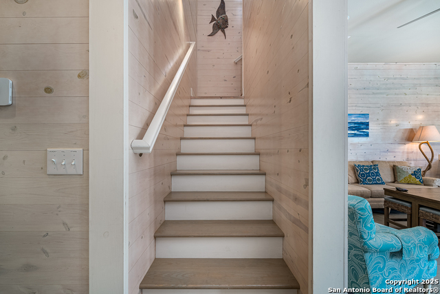 Image 19 of 27 For 2821 11th 102