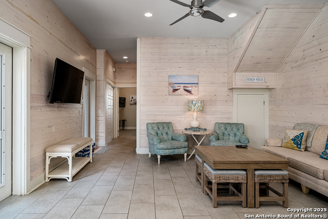 Image 4 of 27 For 2821 11th 102