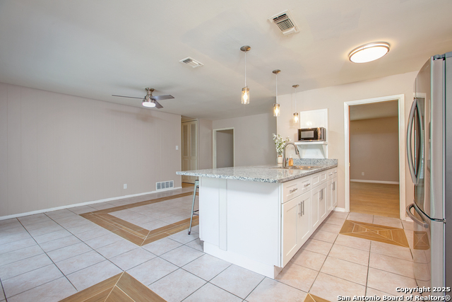 Image 10 of 28 For 5019 Northfield Dr