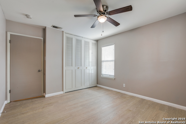 Image 15 of 28 For 5019 Northfield Dr