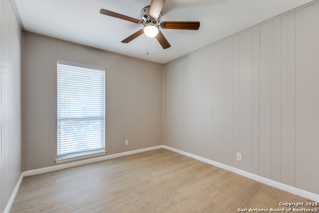 Image 17 of 28 For 5019 Northfield Dr