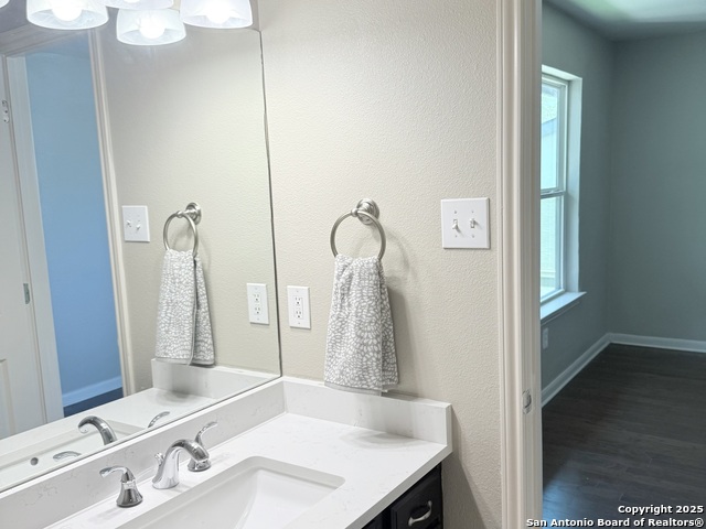 Image 5 of 29 For 100 Lorenz Rd  803