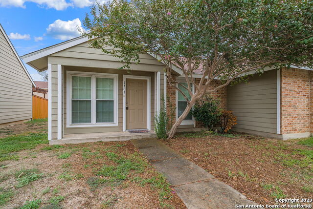 Listing photo id 2 for 9140 Timber Path 1301