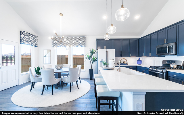 Listing photo id 4 for 182 Ednie Ln