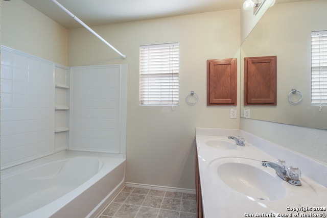 Image 16 of 27 For 8011 Willow Country