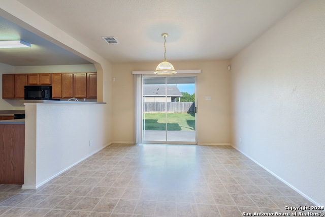 Image 6 of 27 For 8011 Willow Country