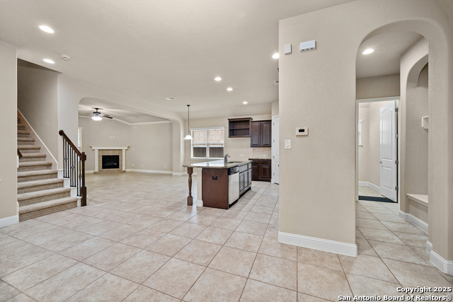 Image 15 of 47 For 723 Viento Point
