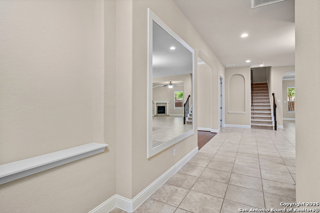 Image 7 of 47 For 723 Viento Point
