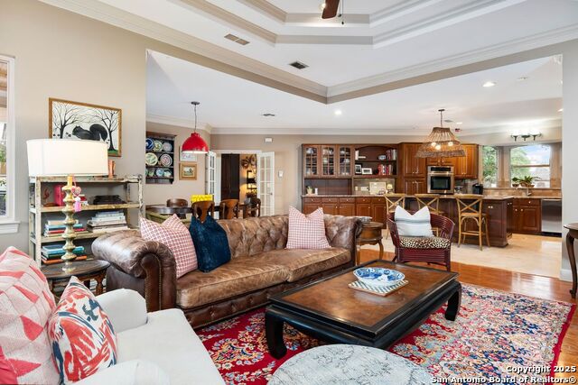 Listing photo id 11 for 5 Remington Circle