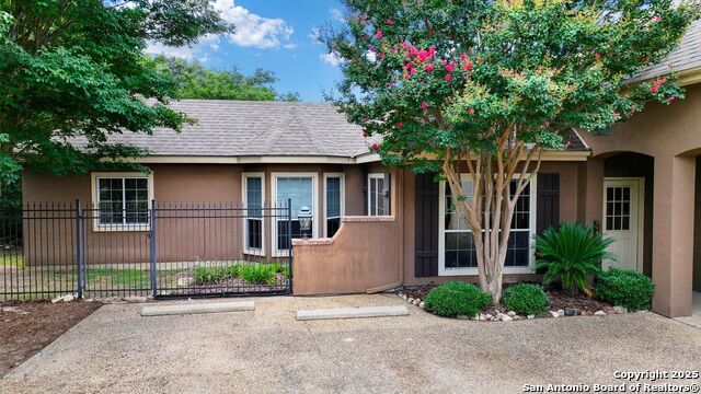 Listing photo id 23 for 5 Remington Circle
