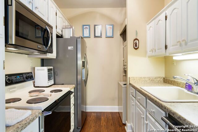 Listing photo id 25 for 5 Remington Circle