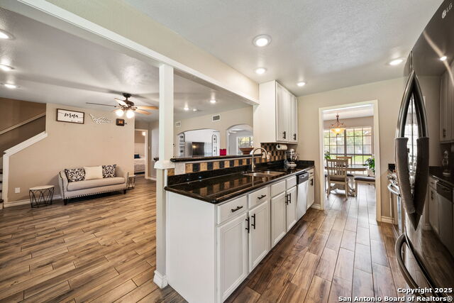 Image 11 of 38 For 7511 Louisa Allen Ct