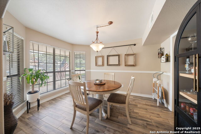 Image 18 of 38 For 7511 Louisa Allen Ct